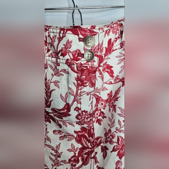Ann Taylor A-Line Skirt in Red and Cream Floral - Picture 9 of 10